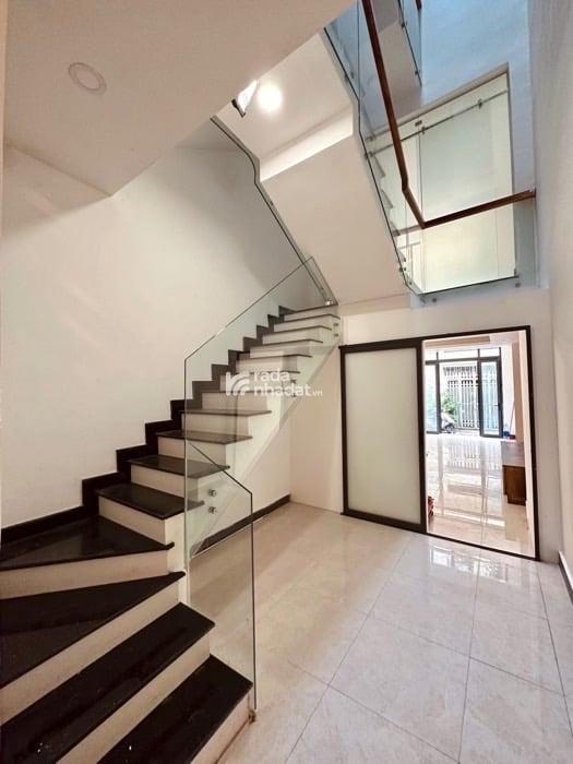 GẦN MẶT TIỀN NGUYỄN TRỌNG TUYỂN, PHÚ NHUẬN, 53M2 CÓ KC TIỆN CẢI TẠO. GIẢM 2T CHỈ CÒN 12T TL