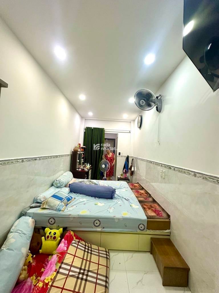 Bán nhà Cách Mạng Tháng 8, Quận 10, Giá 3 tỷ 450, Diện tích 45m2, Sổ hồng riêng