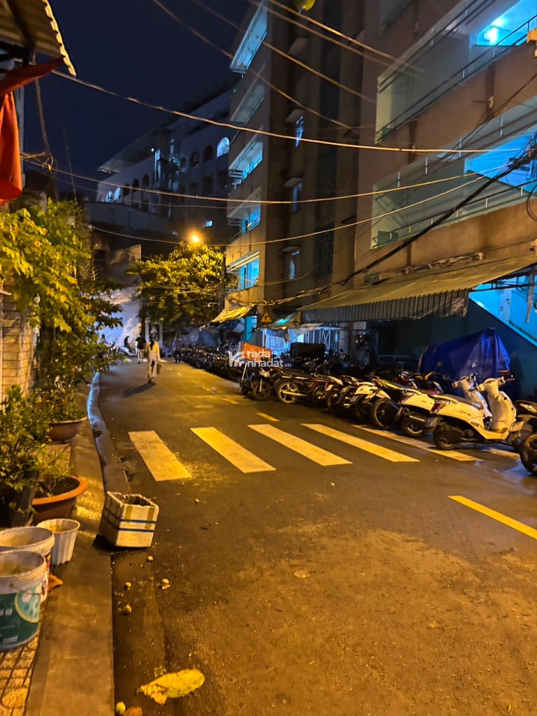 MẶT TIỀN KINH DOANH ĐA NGÀNH - 66M2 - 4 TẦNG BTCT - NGAY CC HUỲNH VĂN CHÍNH - SÁT CHỢ 