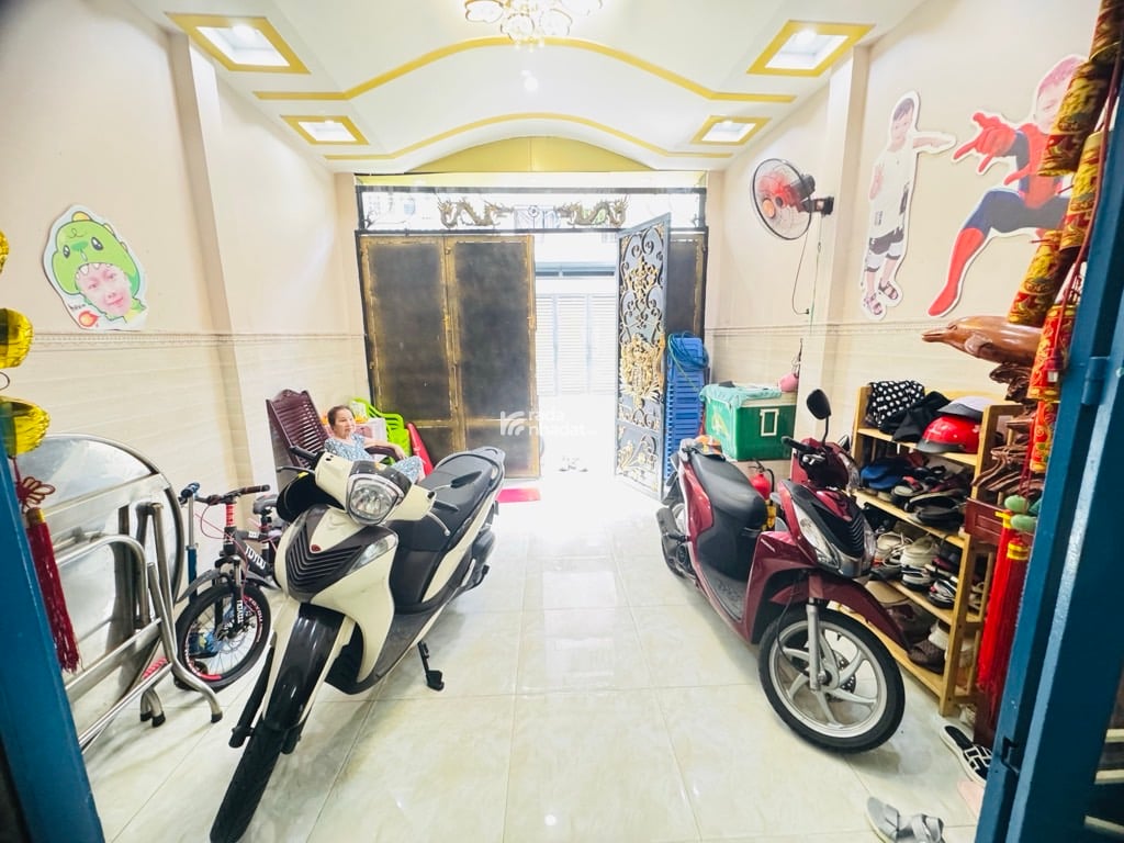 THẠCH LAM TÂN PHÚ - GẦN LUỸ BÁN BÍCH - ĐƯỜNG NHỰA THÔNG Ô TÔ NGỦ TRONG NHÀ -