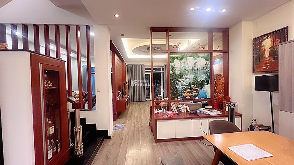 Bán nhà trung tâm tây thạnh  gần chế lan viên 