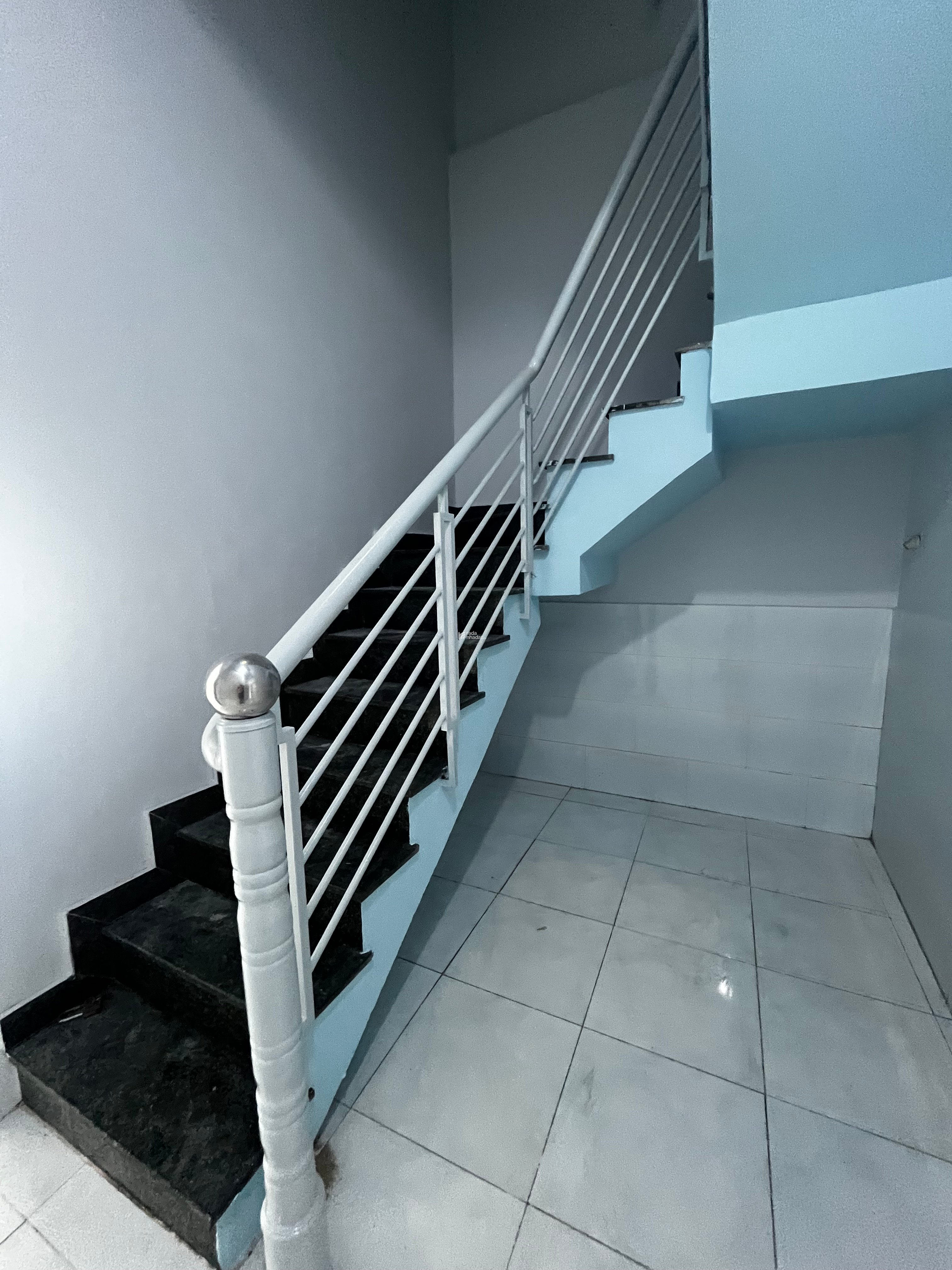 Bán gấp mặt tiền đường số 4 (Có View hồ), diện tích 4mx16m, 2 lầu, giá 8.9 tỷ (thương lượng)