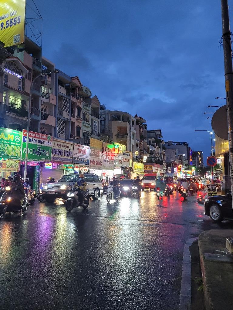 Mặt tiền Tân Bình 231m2 ngang 7m SHR nở hậu, cho thuê có dòng tiền, hiếm bán, giá 55 tỷ TL