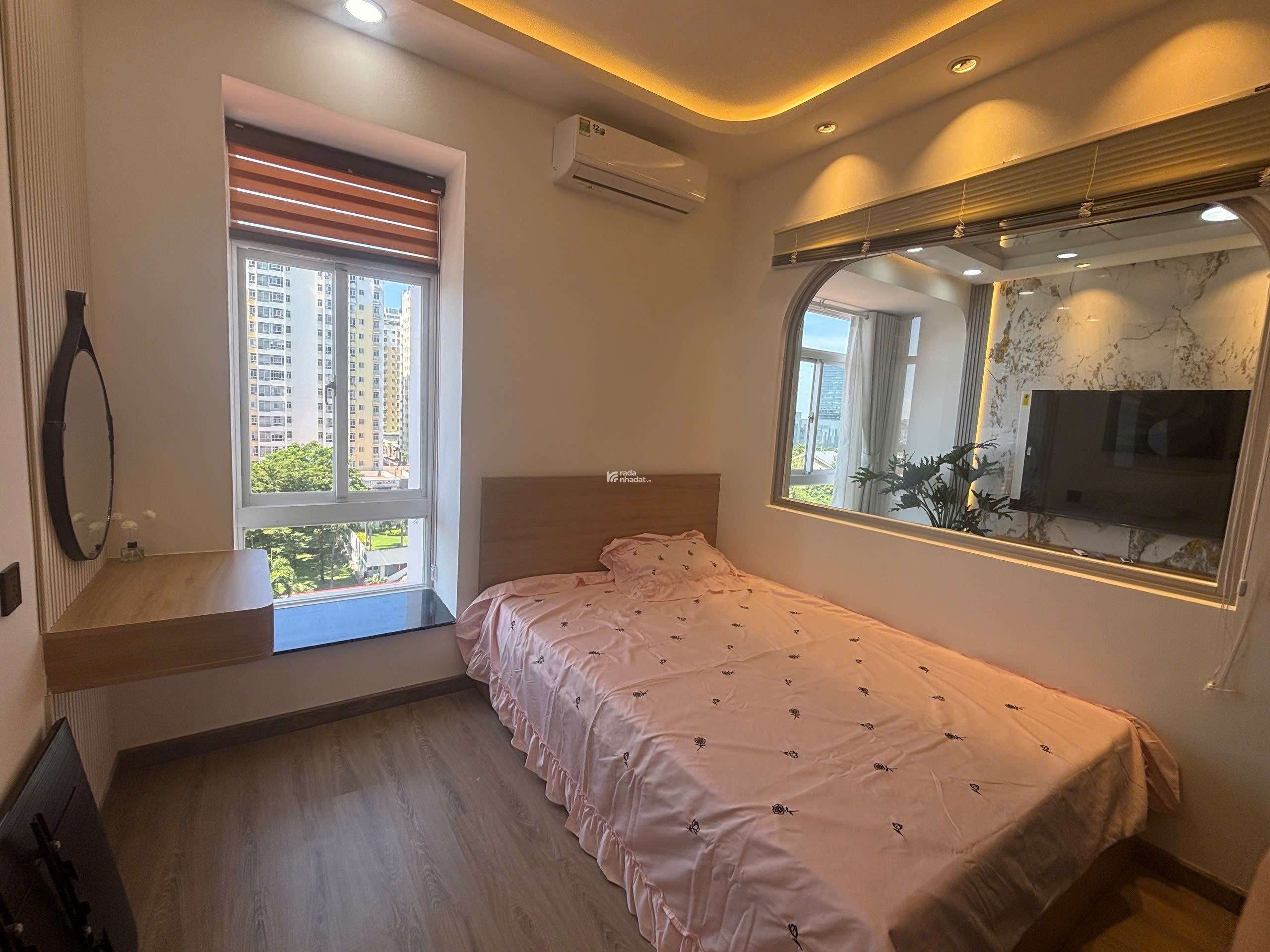 Bán nhanh căn hộ Sky garden 3, PMH, Q7, TK 3PN nhà mới đẹp, view hồ bơi giá chỉ 5,7 tỷ 