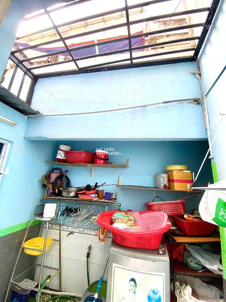 NHÀ 3 TẦNG BTCT , DTS 105.9m2 SỔ HỒNG HOÀN CÔNG ĐỦ , 1 ĐỜI CHỦ , 4PN 3WC – KDC HIỆN HỮU .