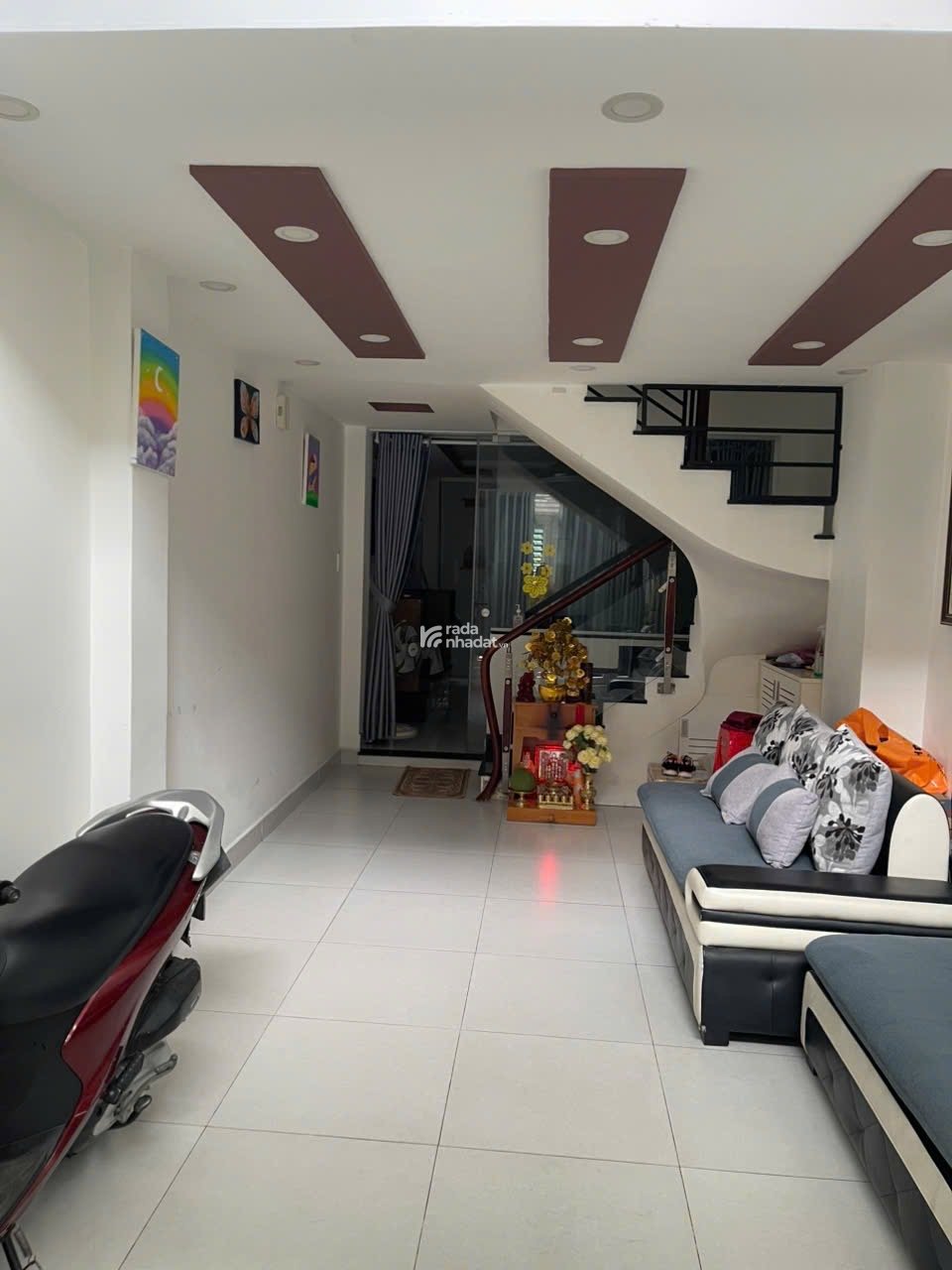 NHÀ SẴN KẾT CẤU PHÙ HỢP ĐỂ Ở-HẺM TO Hẻm thông Ngay Hàng Xanh-5 Tầng 50m2 Nở hậu-Giá chỉ Hơn 10 Tỏi 