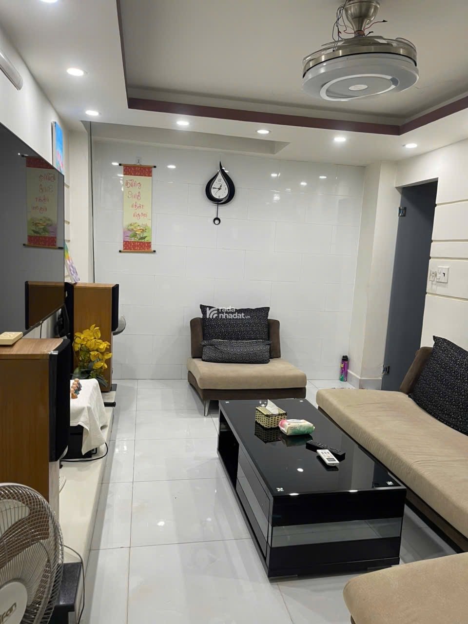 NHÀ SẴN KẾT CẤU PHÙ HỢP ĐỂ Ở-HẺM TO Hẻm thông Ngay Hàng Xanh-5 Tầng 50m2 Nở hậu-Giá chỉ Hơn 10 Tỏi 