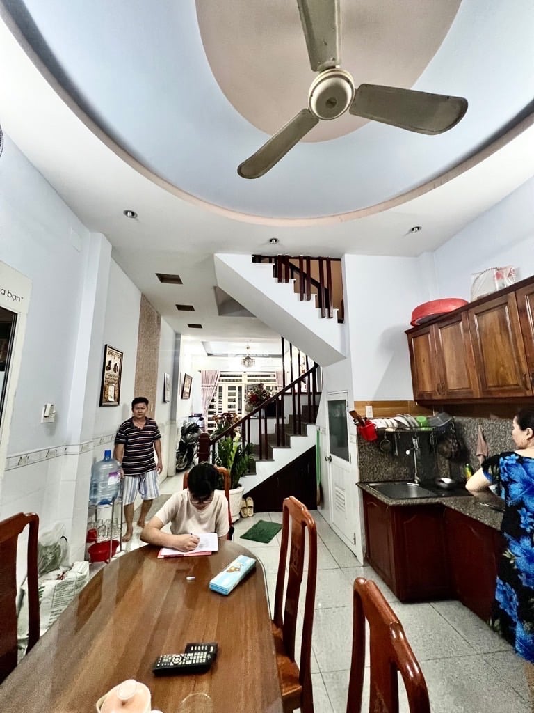 Bán nhà gần AEON tân phú  phường bình hưng hoà