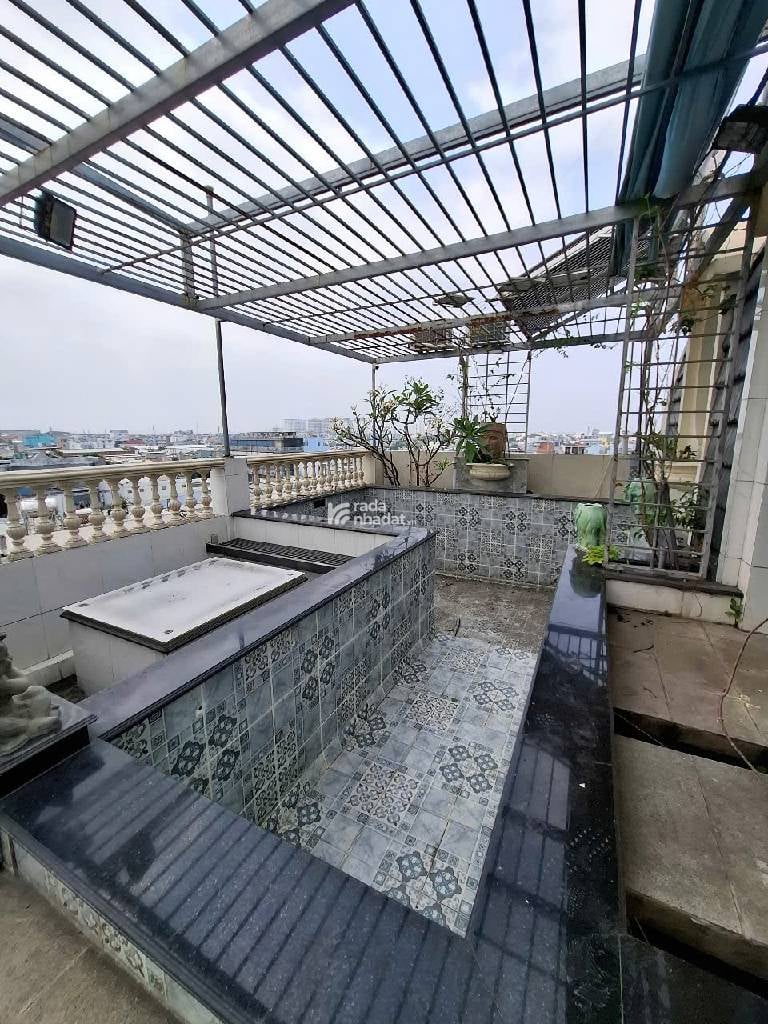 Chủ muốn bán lẻ hoặc 2 căn liền nhau, khách mua có thể làm CHDV khoảng 50 phòng gồm: 