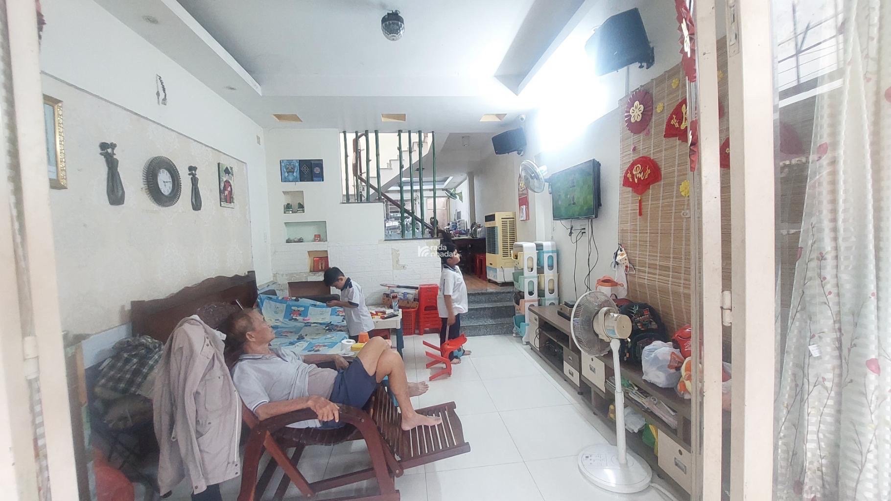 bán nhà mặt tiền gần AEON mail tân phú