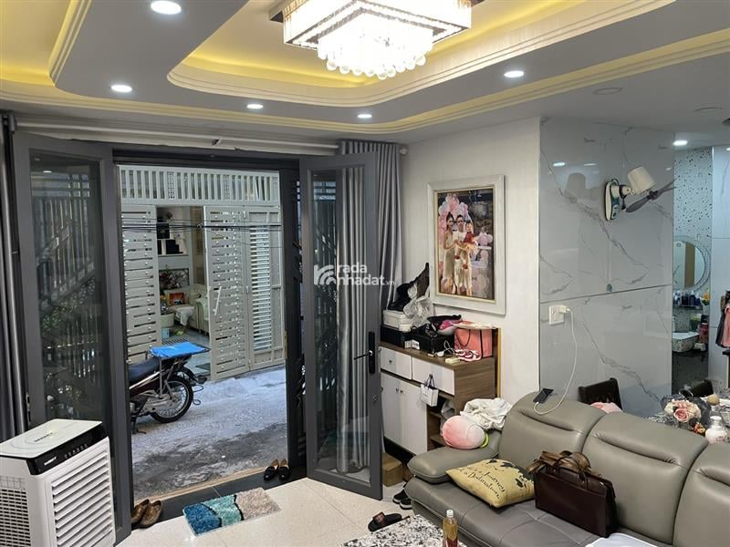 NHÀ 2 TẦNG LẦU - ĐÚC KIÊN CỐ - CHỈ CÓ HƠN 5 TỶ