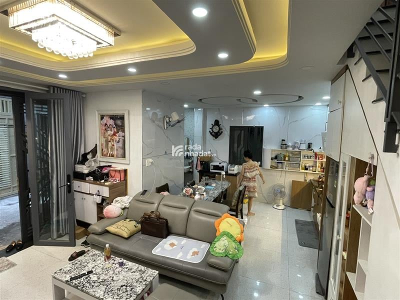 NHÀ 2 TẦNG LẦU - ĐÚC KIÊN CỐ - CHỈ CÓ HƠN 5 TỶ