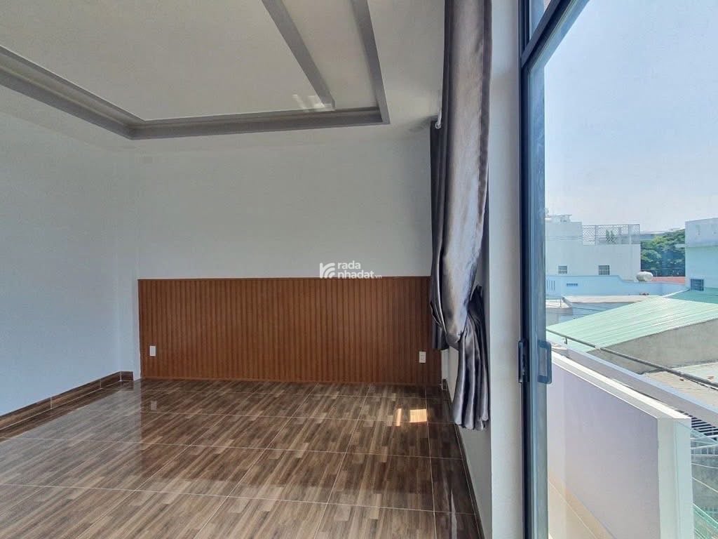 Bán nhà 70m2 ngay đường Nguyễn Hữu Hào, phường 6, Quận 4 SHR