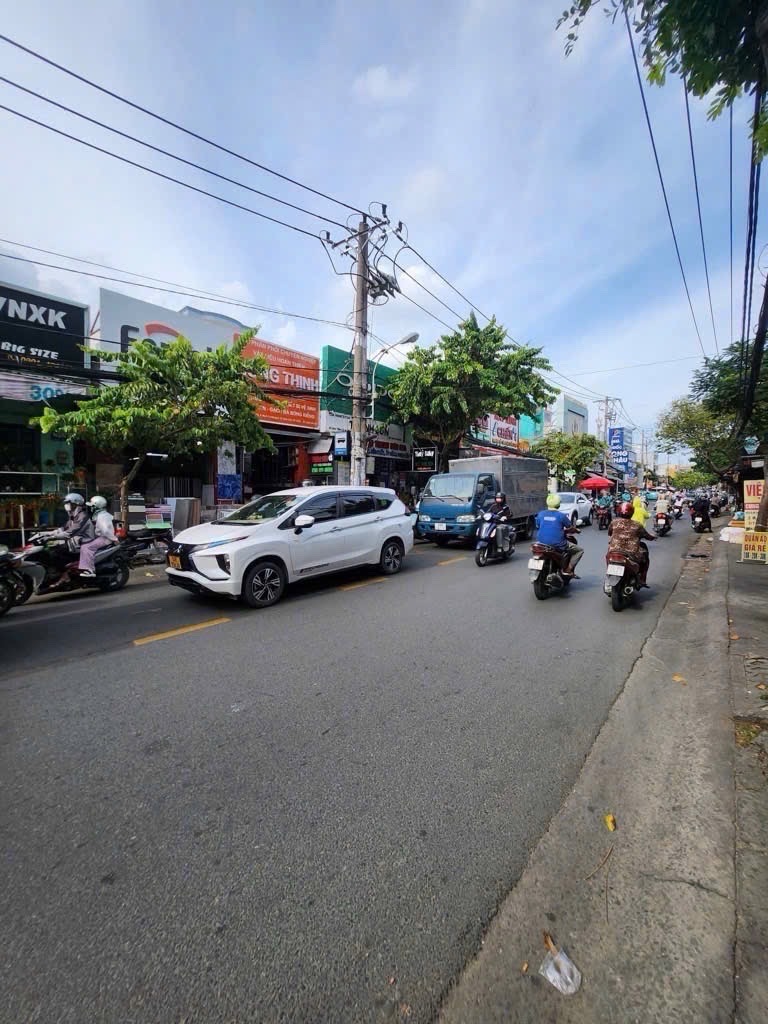 XE TẢI TỚI NGAY CỬA -- NGAY AN DƯƠNG VƯƠNG - TỈNH LỘ 10 - HẺM XE HƠI TRÁNH