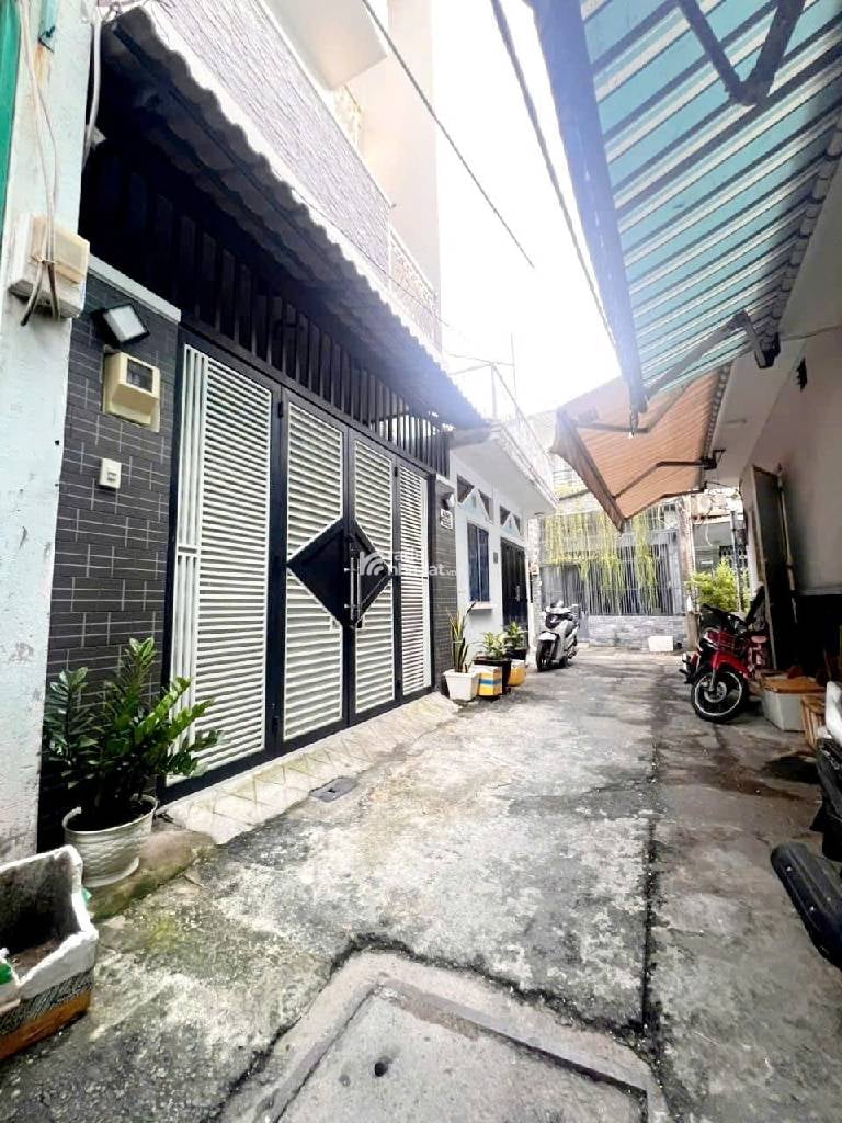 NGAY THE GARDEN TÂN KỲ TÂN QUÝ, TÂN PHÚ, CHUẨN 32M2 HIẾM CÓ. GIẢM 450TR CHỈ 3.7T TỐT