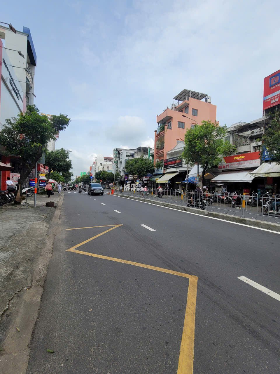 BÁN NHÀ MẶT TIỀN NGUYỄN SƠN VỊ TRÍ KINH DOANH SẦM UẤT