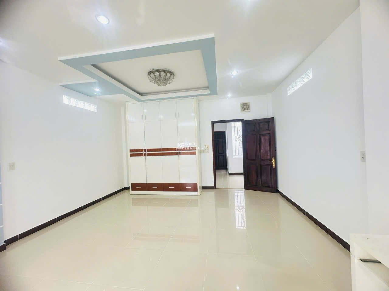 BÁN NHÀ HẺM XE TẢI LÊ VĂN SỸ P13 Q3- 5.2x17 - GIÁ CHỈ 17.5 TỶ 