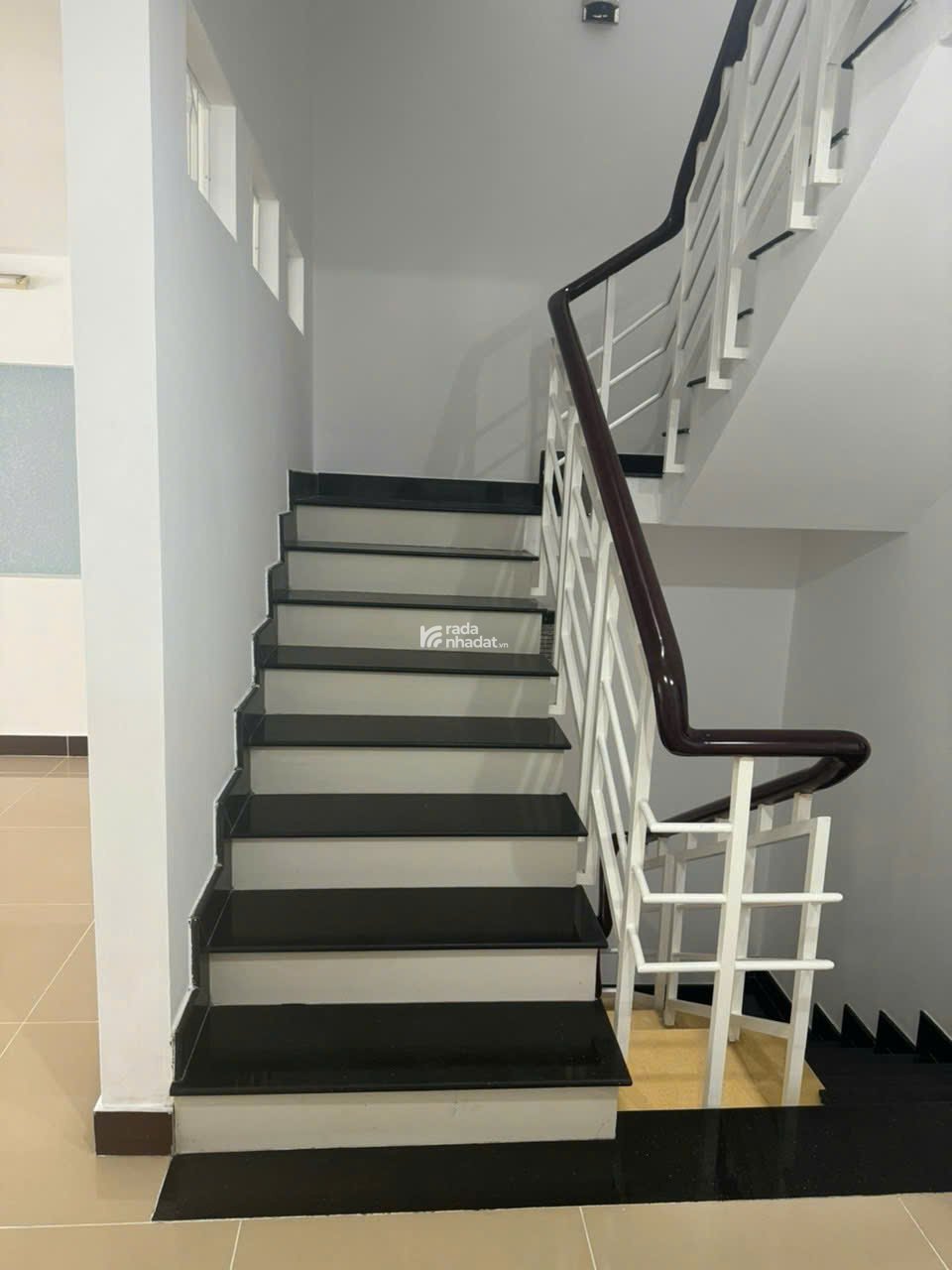 BÁN NHÀ HẺM XE TẢI LÊ VĂN SỸ P13 Q3- 5.2x17 - GIÁ CHỈ 17.5 TỶ 