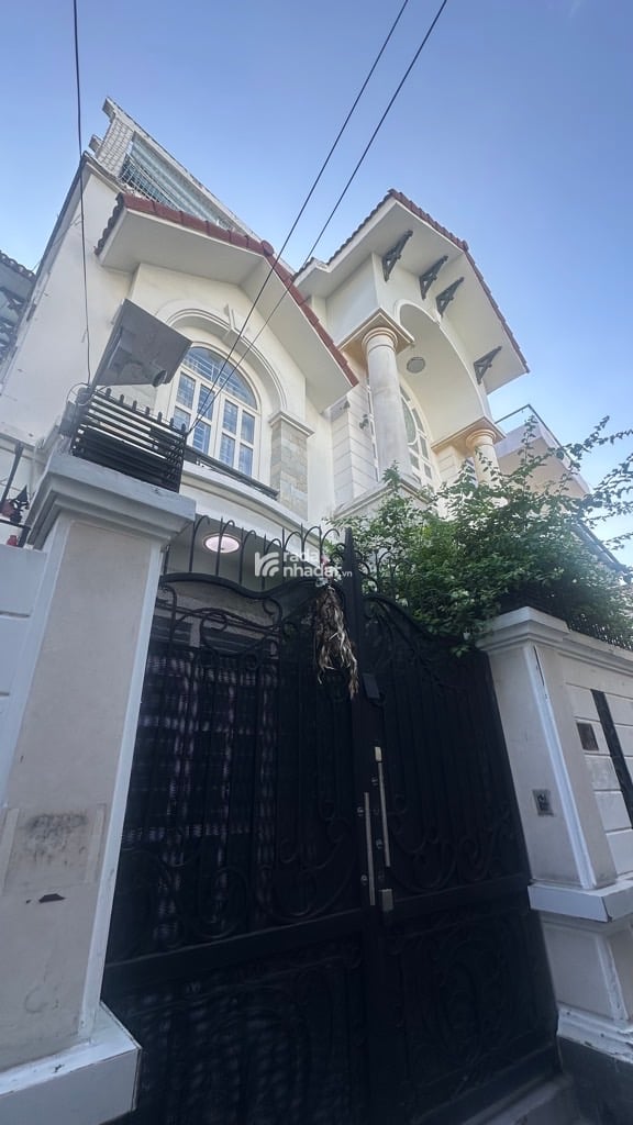 Bán Biệt Thự Giá Tốt - DT Khủng Ngay Lê Trực - Hoàng Hoa Thám - Phan Đăng Lưu - Sát Mặt Tiền