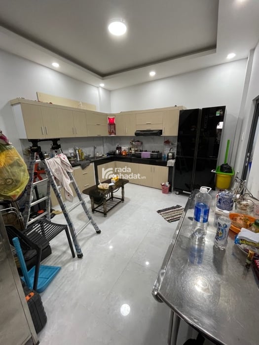 BÁN NHÀ 3 TẦNG, 4 PHÒNG NGỦ, Hơn 3 Tỷ Hẻm 3 Gác SHR, Hoàn Công Đủ, QUẬN 8