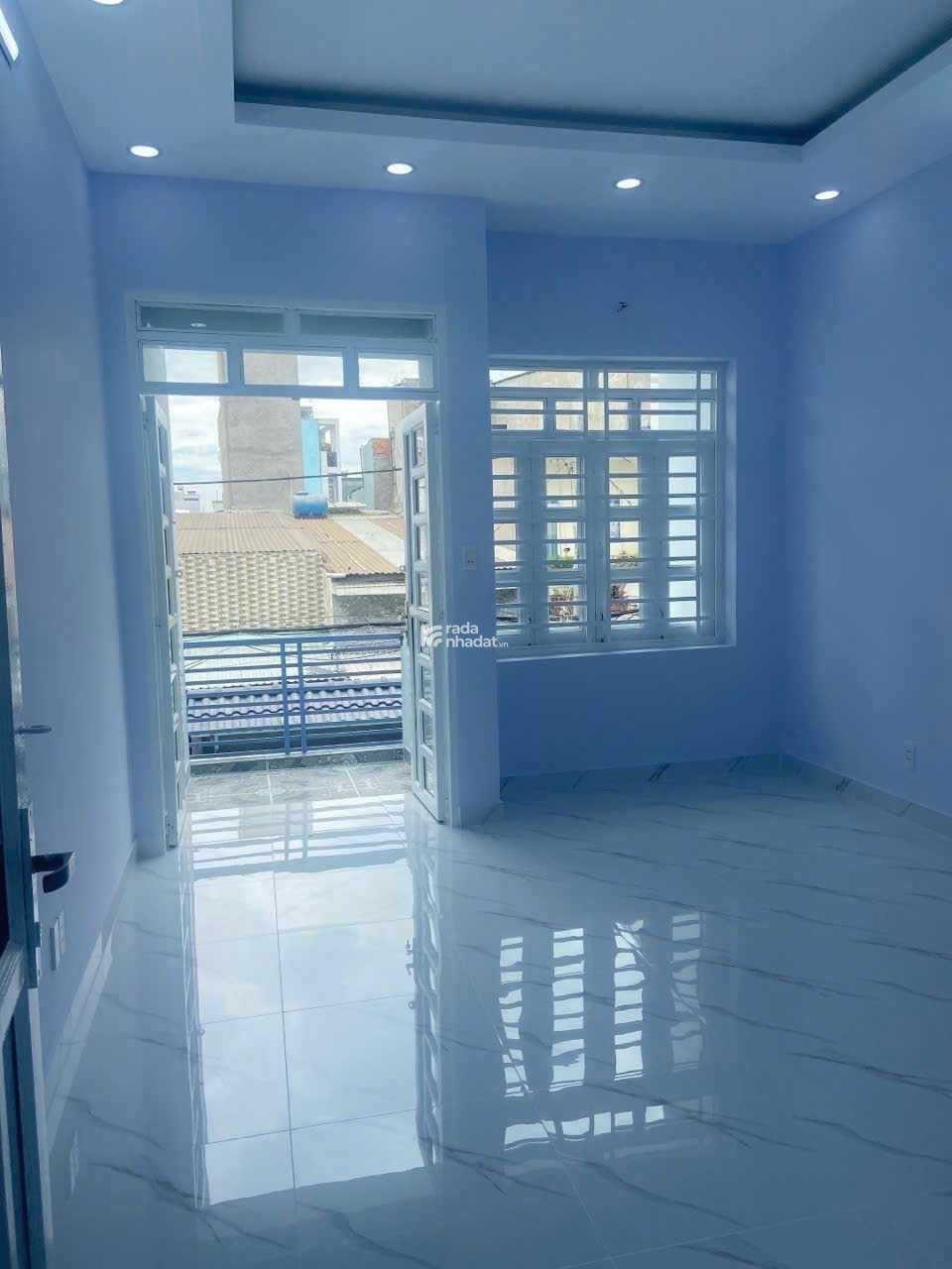 Bán nhà 4x18m, lộ giới 4.5m, hẻm ô tô Chiến Lược, 2 tầng, giá 5.6 tỷ