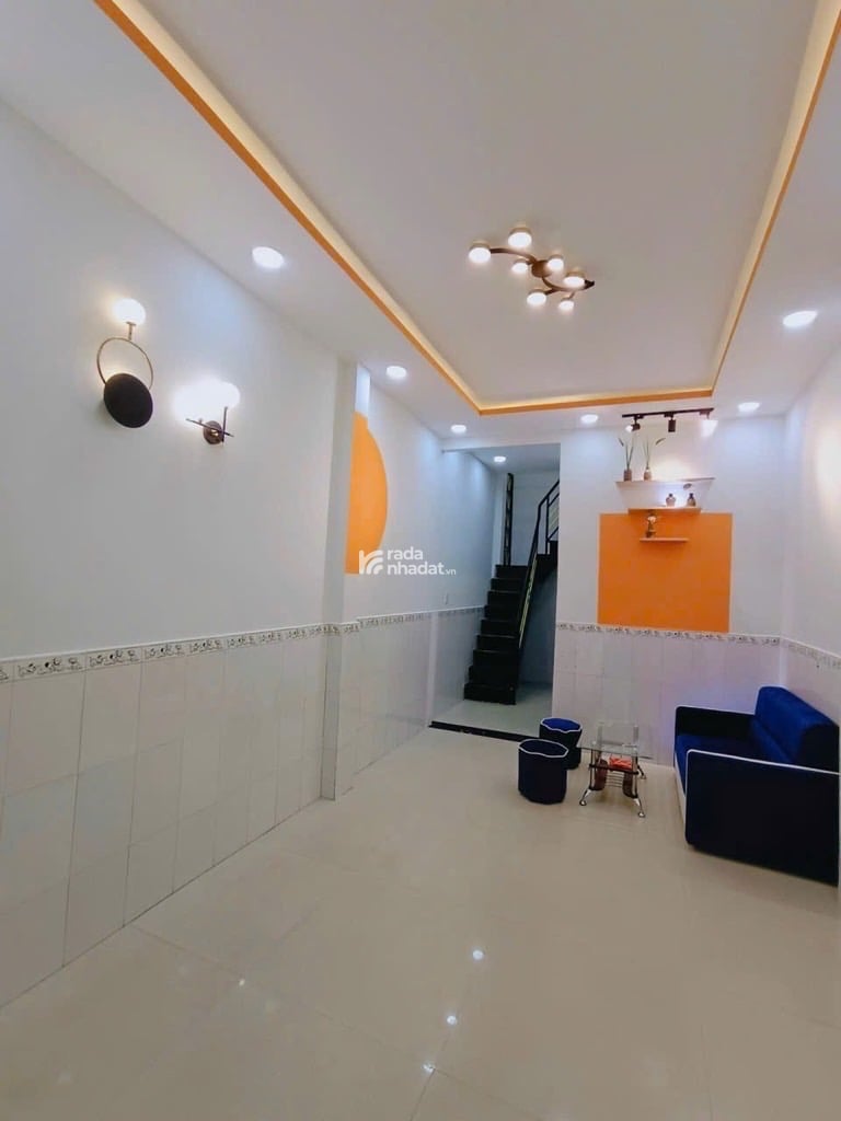 NHÀ ĐẸP - GẦN MẶT TIỀN - HẺM THÔNG