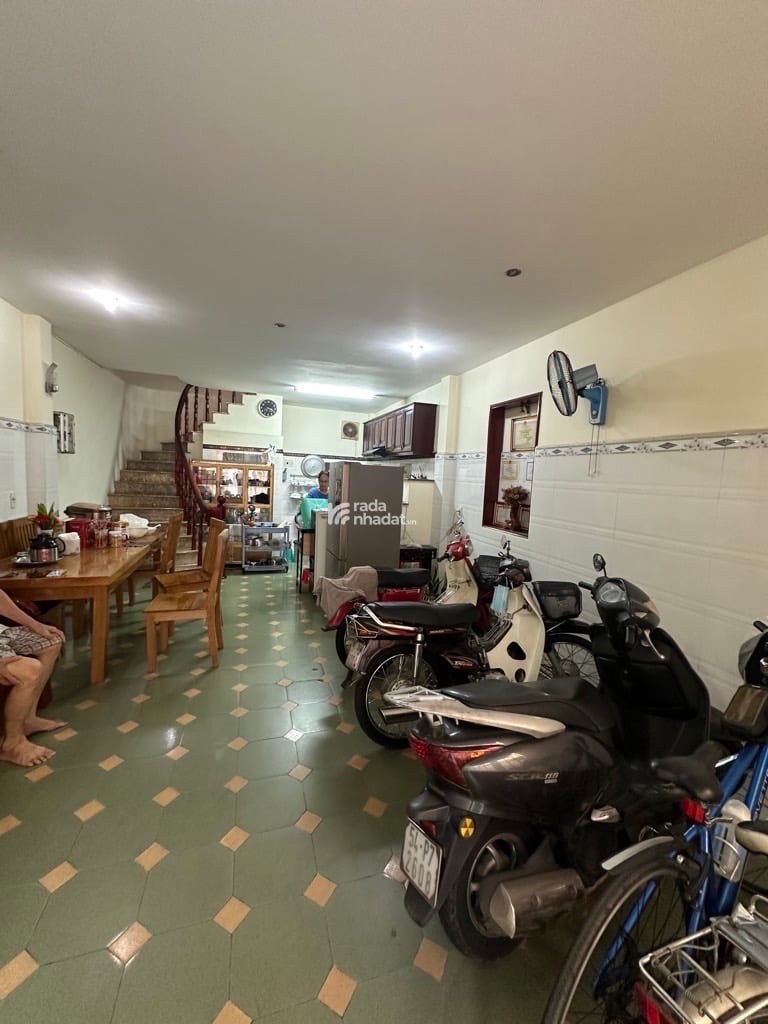 ĐƯỜNG NHỰA Ô TÔ THÔNG KHU VIP BÀU CÁT PHƯỜNG 14 - 4 TẦNG- NGANG 4.4M- GIÁP QUẬN 10 - QUẬN 3 - SHR- 