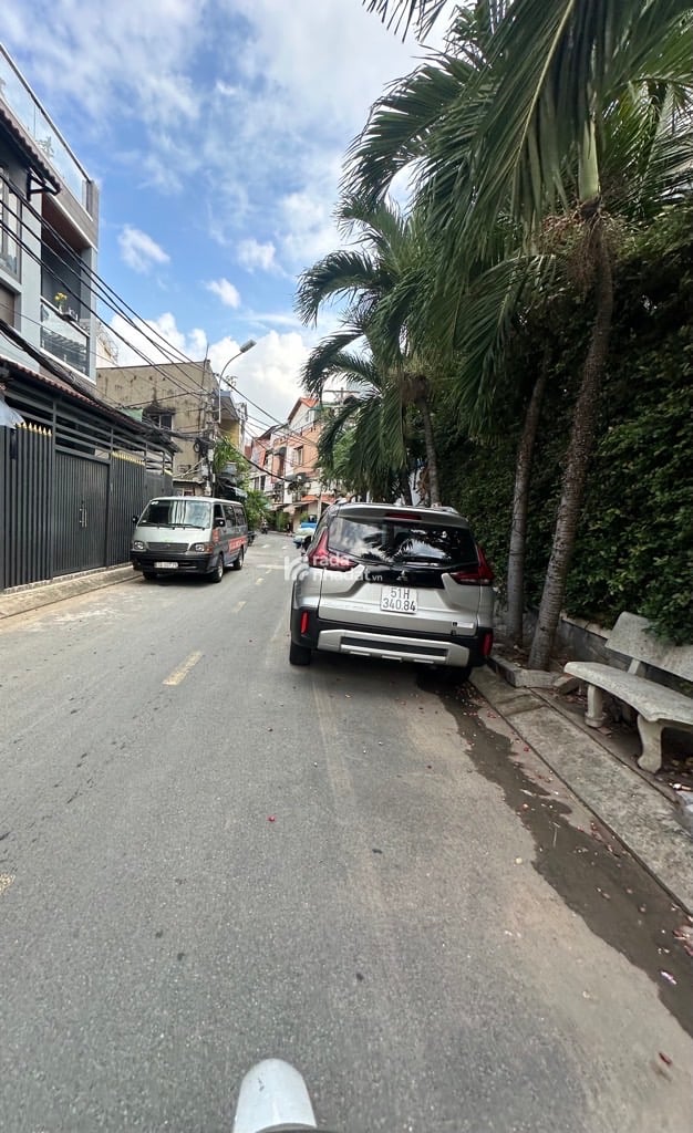 ĐƯỜNG NHỰA Ô TÔ THÔNG KHU VIP BÀU CÁT PHƯỜNG 14 - 4 TẦNG- NGANG 4.4M- GIÁP QUẬN 10 - QUẬN 3 - SHR- 