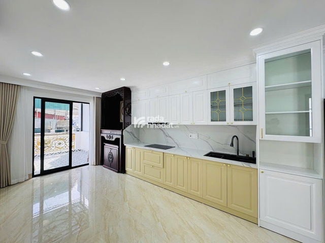 PHÂN LÔ KIM NGƯU - NHÀ MỚI 41m2 x 5T THANG MÁY - Ô TÔ CHẠY THÔNG - KHU VỰC DÂN TRÍ CAO