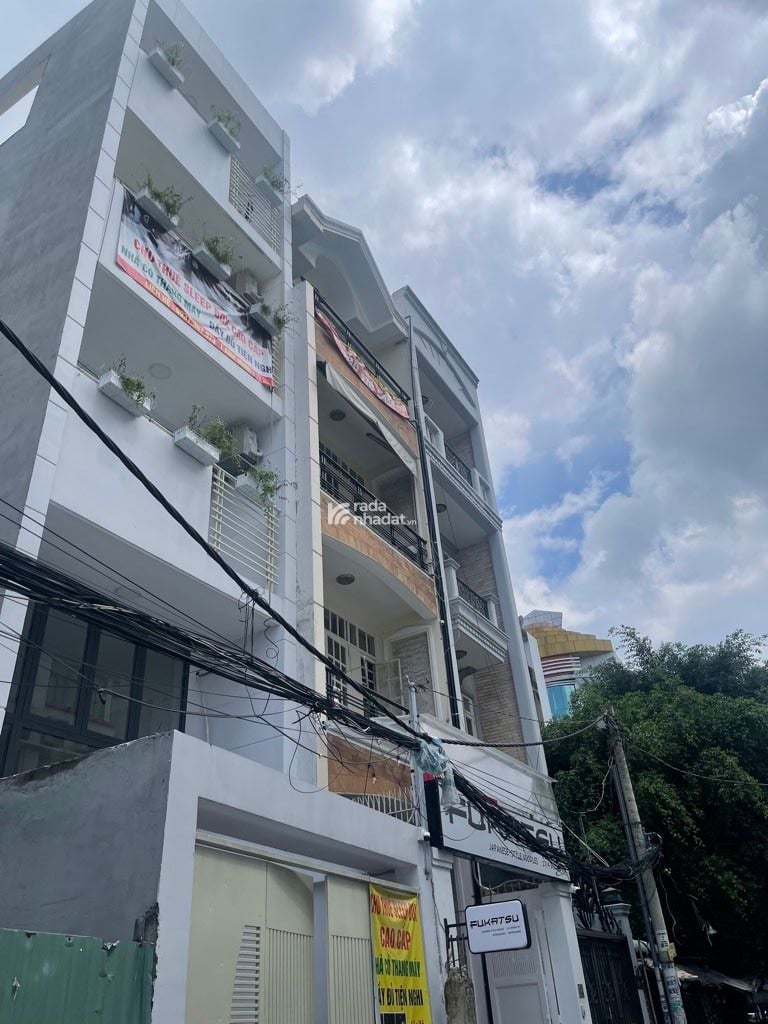 NGAY PEARL, HXH NGUYỄN GIA TRÍ, BÌNH THẠNH, 80M2 CÓ KC DỄ CẢI TẠO MỚI. GIẢM 550TR CHỈ 15.7T 