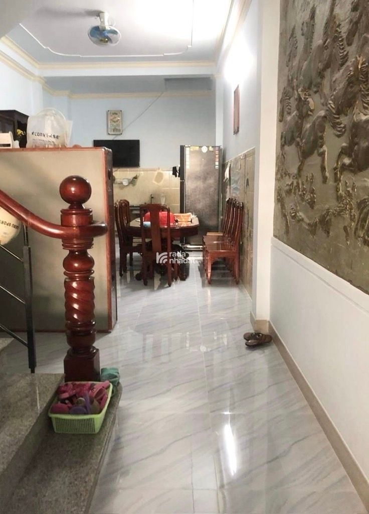 NGAY PEARL, HXH NGUYỄN GIA TRÍ, BÌNH THẠNH, 80M2 CÓ KC DỄ CẢI TẠO MỚI. GIẢM 550TR CHỈ 15.7T 