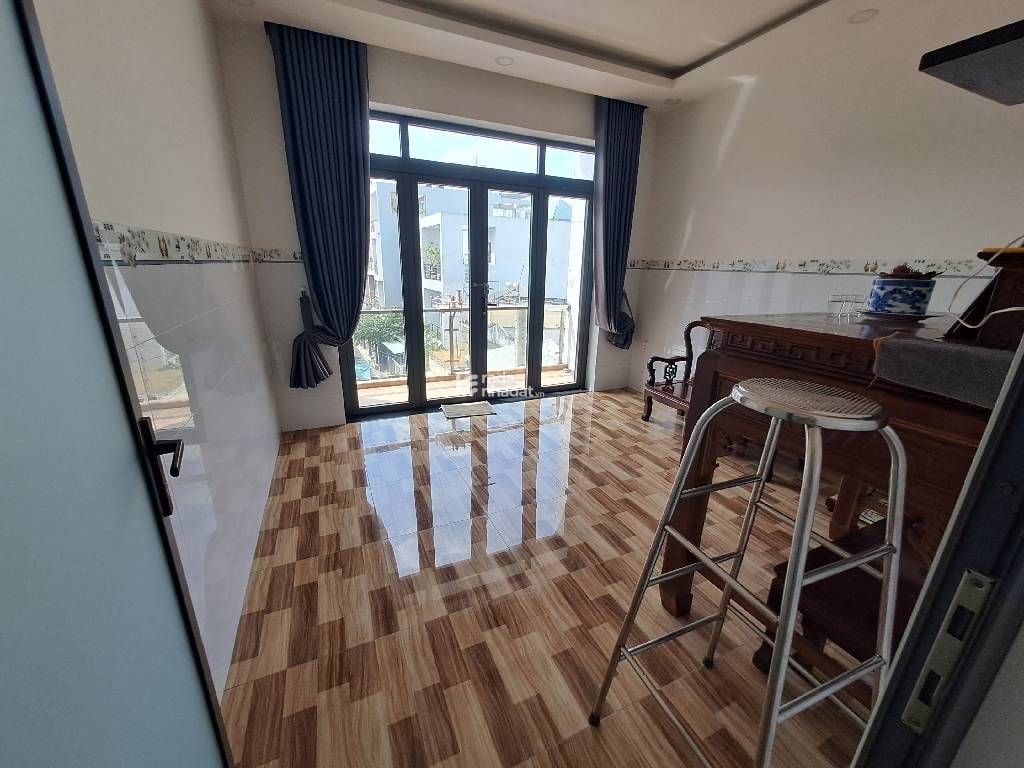 KHU VIP TÂN PHÚ - 3 TẦNG - XE HƠI ĐỖ CỔNG - 