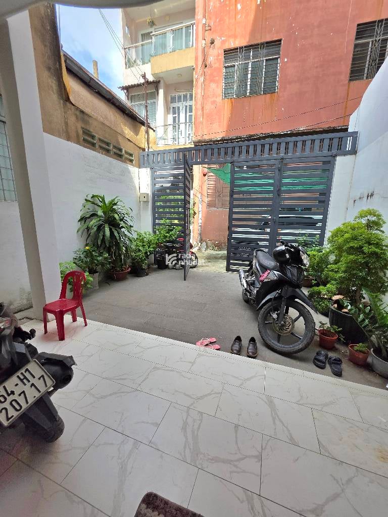 TÂN PHÚ - LŨY BÁN BÍCH - HẺM OTO ĐỖ CỬA - 82M2