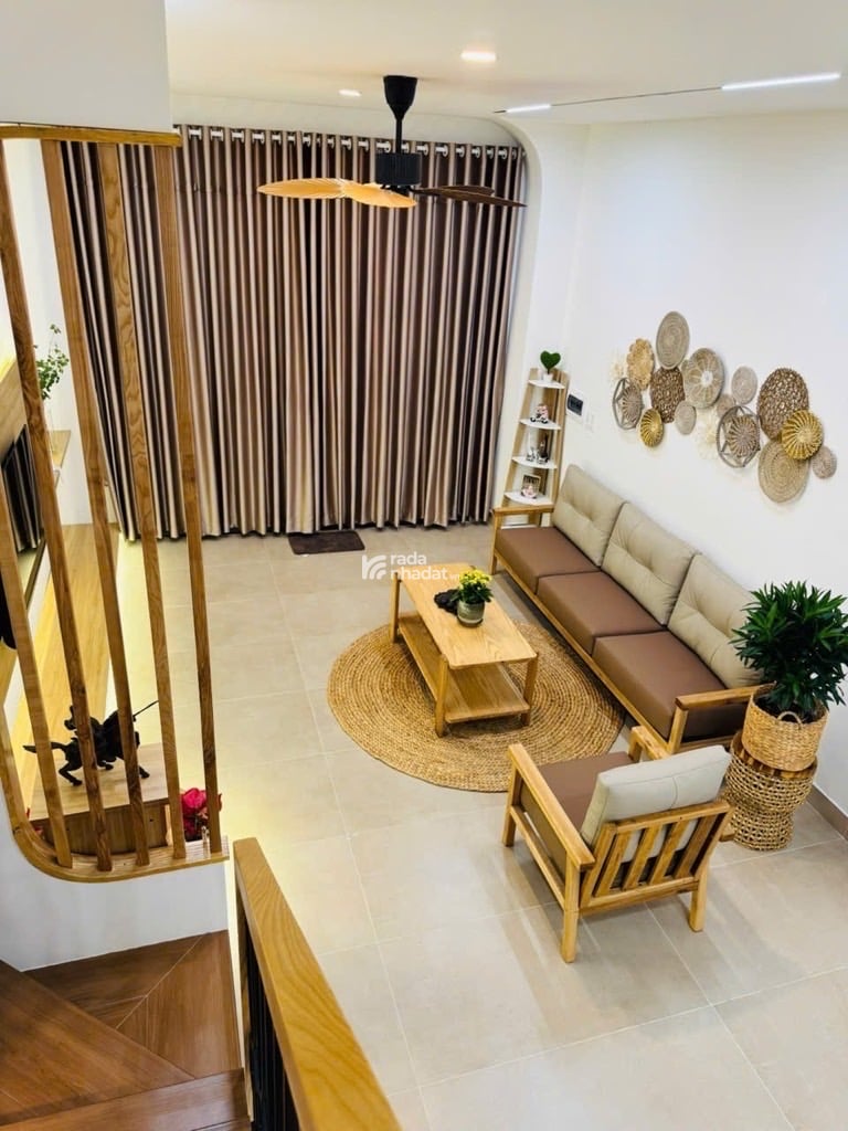 Bán nhà Quận 7 nhà 3 tầng 3 phòng ngủ 66m2 thổ cư ngang 4.2m dài 16m chỉ 8 tỷ nhỉnh