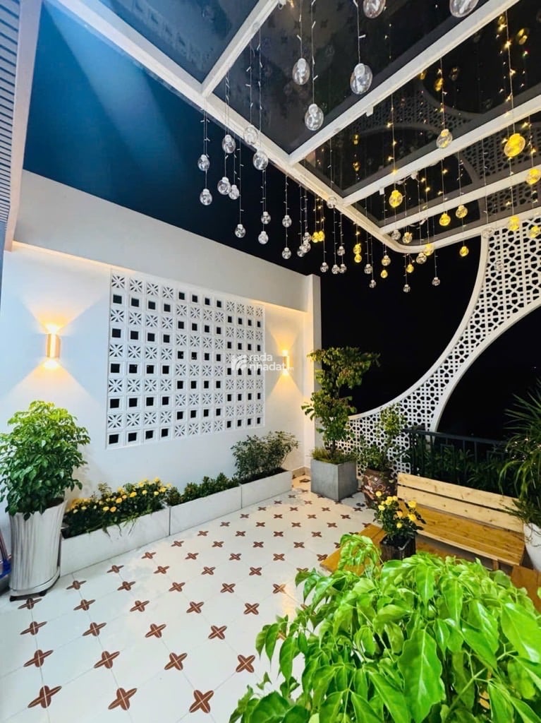 Bán nhà Quận 7 nhà 3 tầng 3 phòng ngủ 66m2 thổ cư ngang 4.2m dài 16m chỉ 8 tỷ nhỉnh