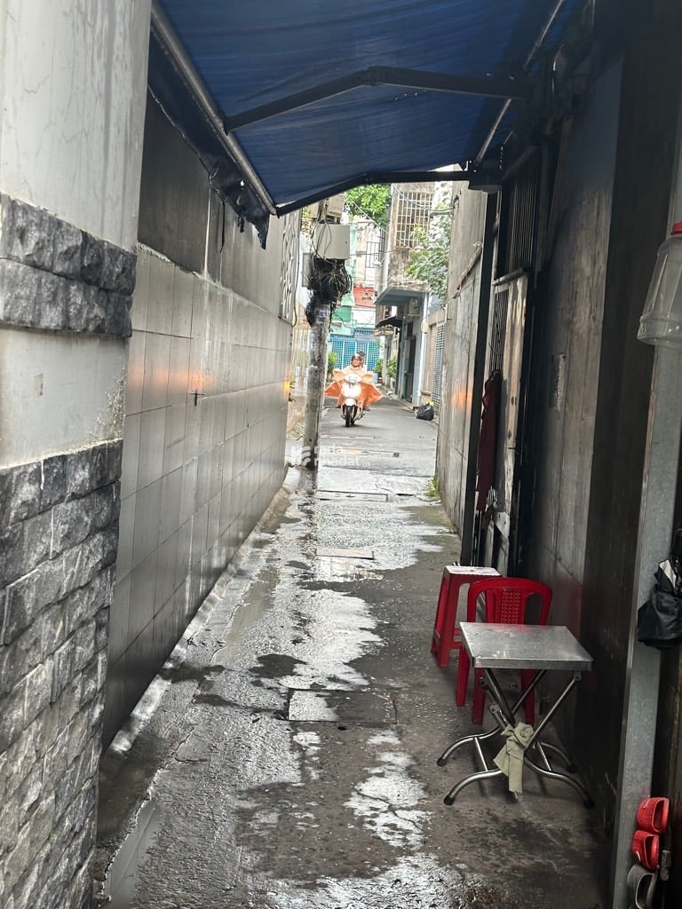 HẺM XE HƠI SÁT NHÀ NGUYỄN ĐÌNH CHIỂU, PHÚ NHUẬN, 24M2 Ở NGAY. MỚI Ở NGAY. CHỈ 7T TL 