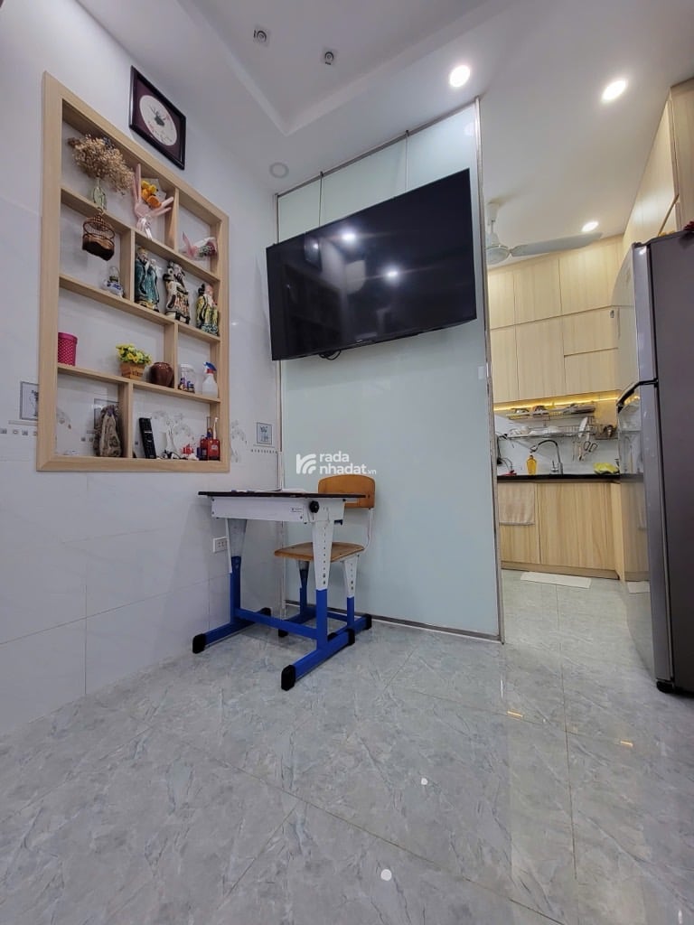 HẺM XE HƠI SÁT NHÀ NGUYỄN ĐÌNH CHIỂU, PHÚ NHUẬN, 24M2 Ở NGAY. MỚI Ở NGAY. CHỈ 7T TL 
