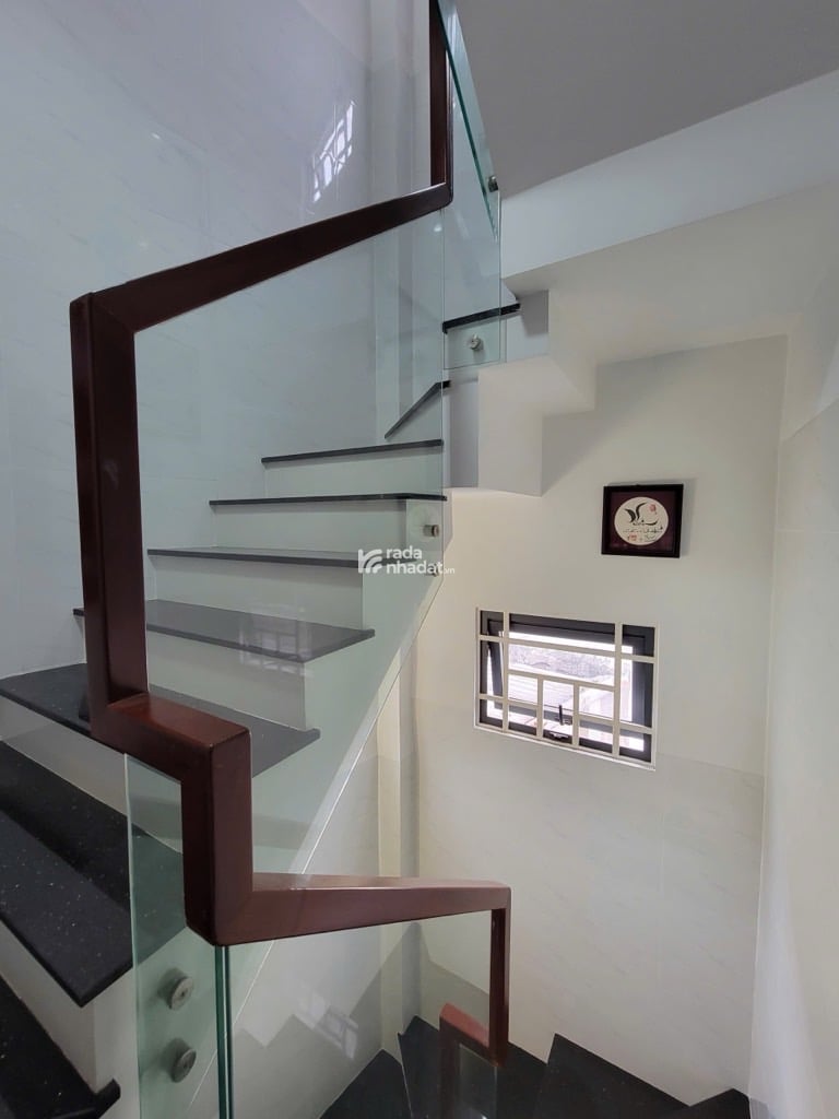 HẺM XE HƠI SÁT NHÀ NGUYỄN ĐÌNH CHIỂU, PHÚ NHUẬN, 24M2 Ở NGAY. MỚI Ở NGAY. CHỈ 7T TL 