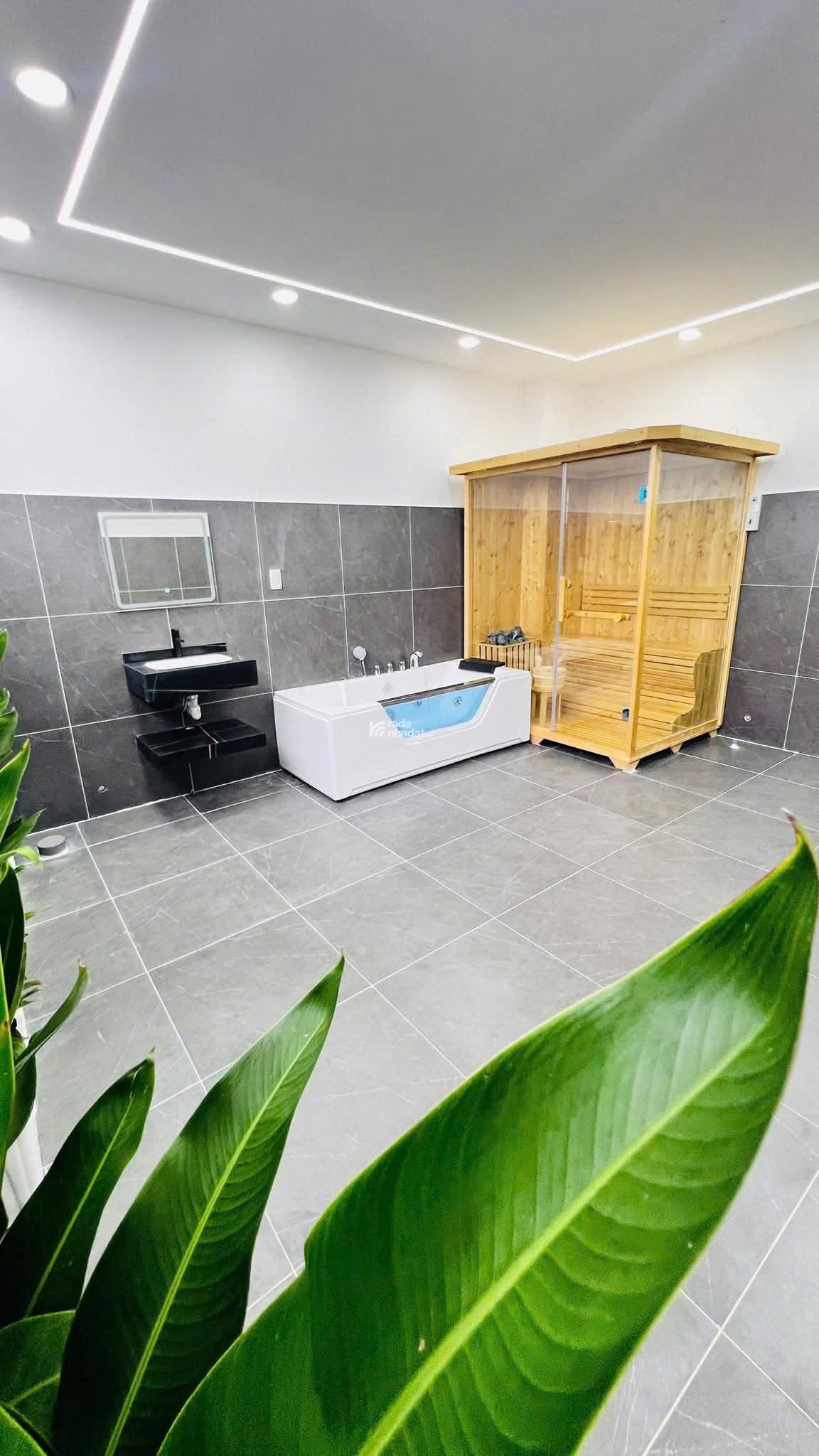 NHÀ FULL NỘI THẤT, ĐƯỜNG TRƯỜNG CHINH, HẺM THÔNG XE HƠI