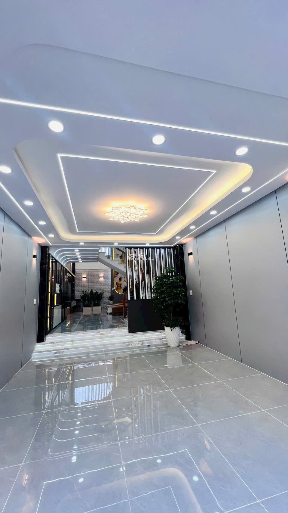 NHÀ FULL NỘI THẤT, ĐƯỜNG TRƯỜNG CHINH, HẺM THÔNG XE HƠI