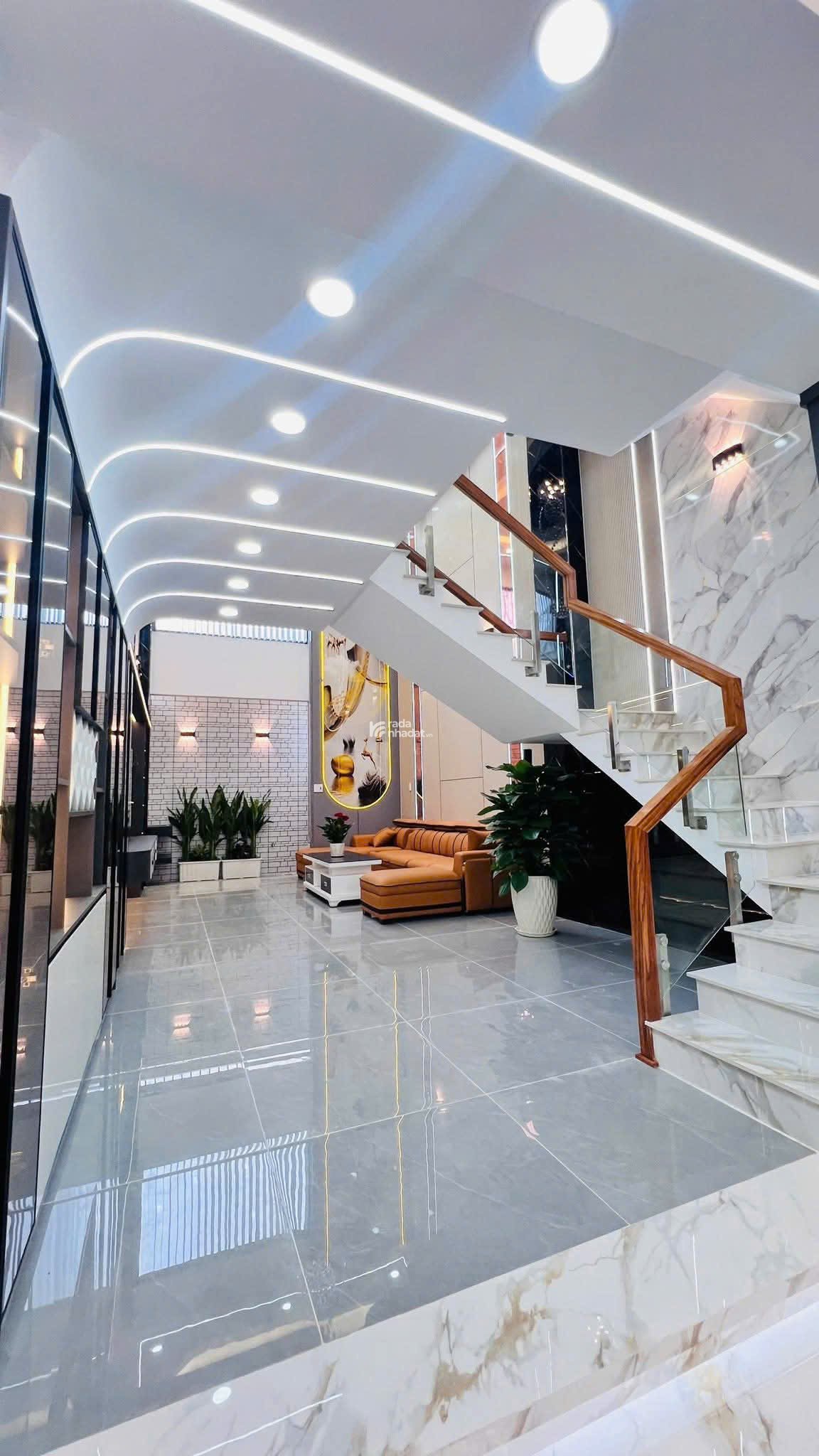 NHÀ FULL NỘI THẤT, ĐƯỜNG TRƯỜNG CHINH, HẺM THÔNG XE HƠI