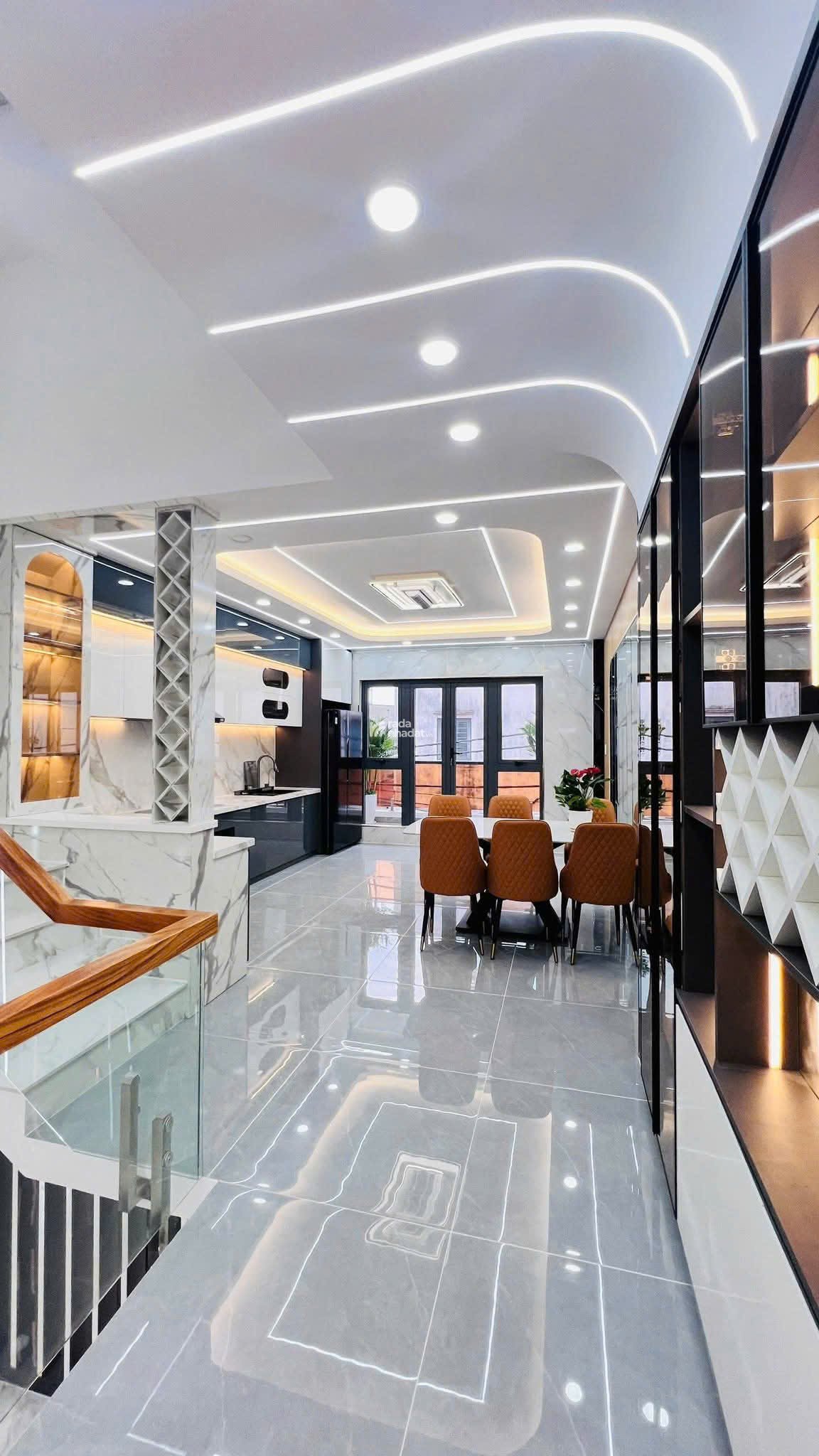 NHÀ FULL NỘI THẤT, ĐƯỜNG TRƯỜNG CHINH, HẺM THÔNG XE HƠI