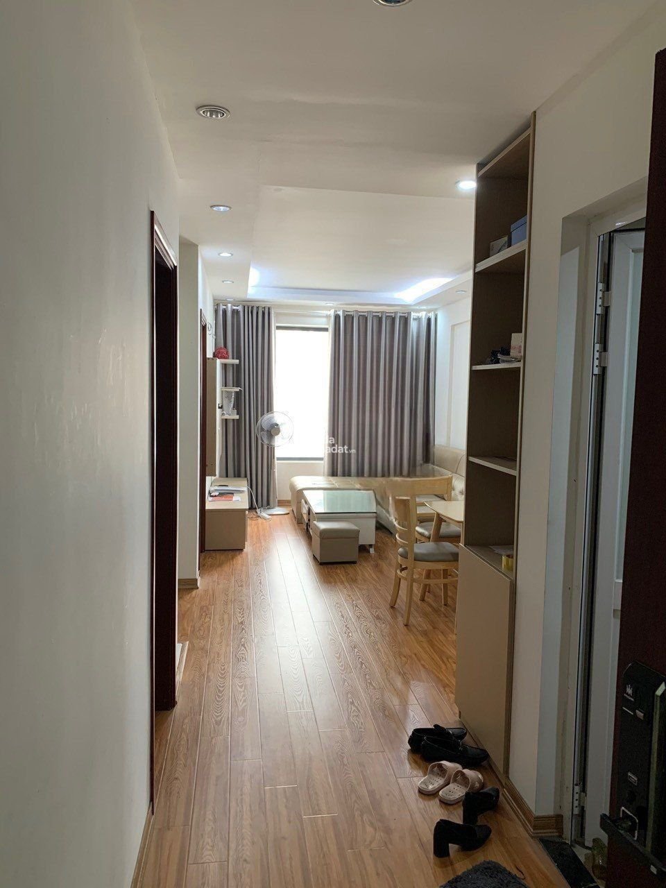 Cần cho thuê căn 2PN - 66,8m2 đồ cơ bản - full đồ giá 10tr/th tại dự án Green Stars - Phạm Văn Đồng