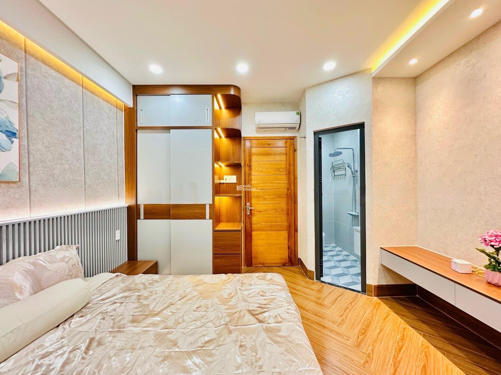 Bán gấp nhà Q9 đường Lê Văn Việt 66m2 2tỷ250tr Sổ hồng riêng chính chủ kí gửi bao sang tên.