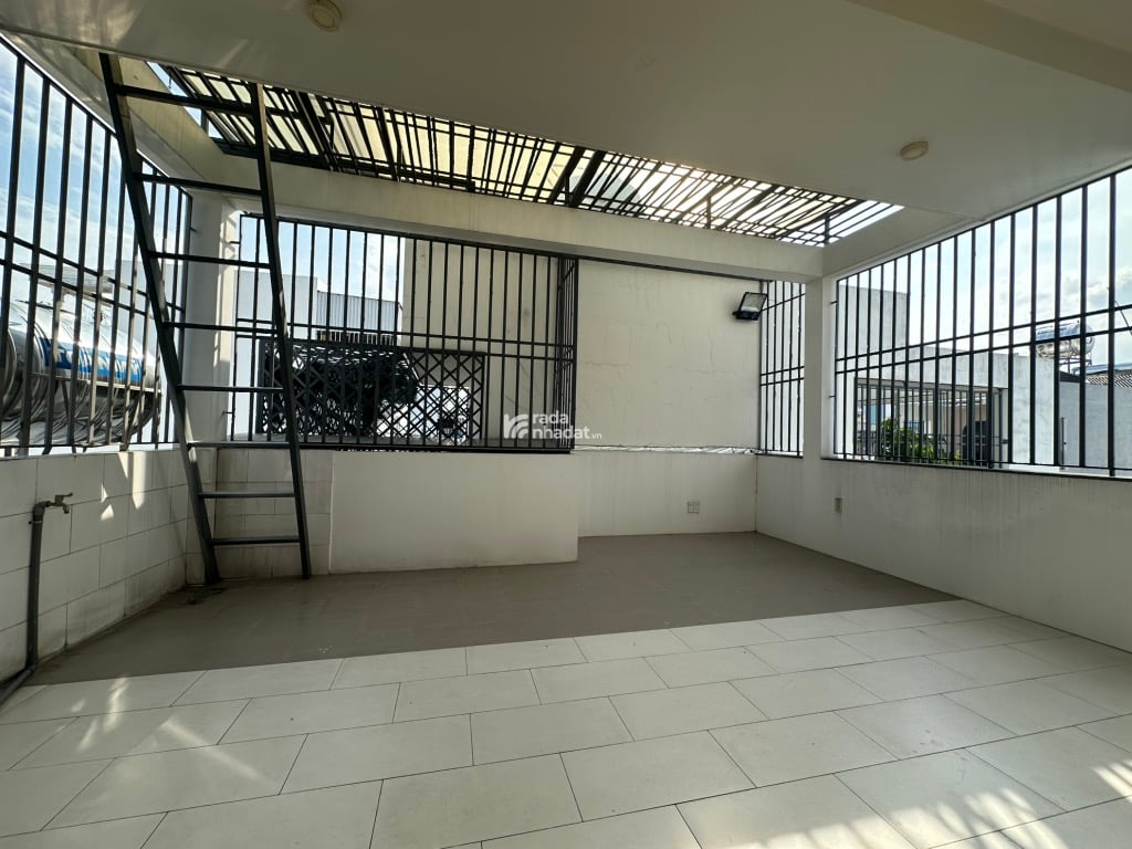 BÁN BIỆT THỰ MINI NGUYỄN QUÝ YÊM 90M2 4 TẦNG CHỈ 7.8 TỶ HẺM 8M NGANG KHỦNG 6.75M NỘI THẤT CAO CẤP
