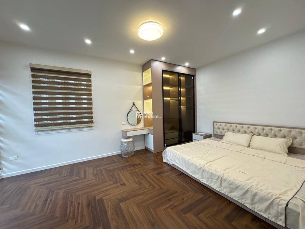Bán Á Hậu Hồng Tiến - Biệt Thự Mini - Lô Góc 3 Thoáng
