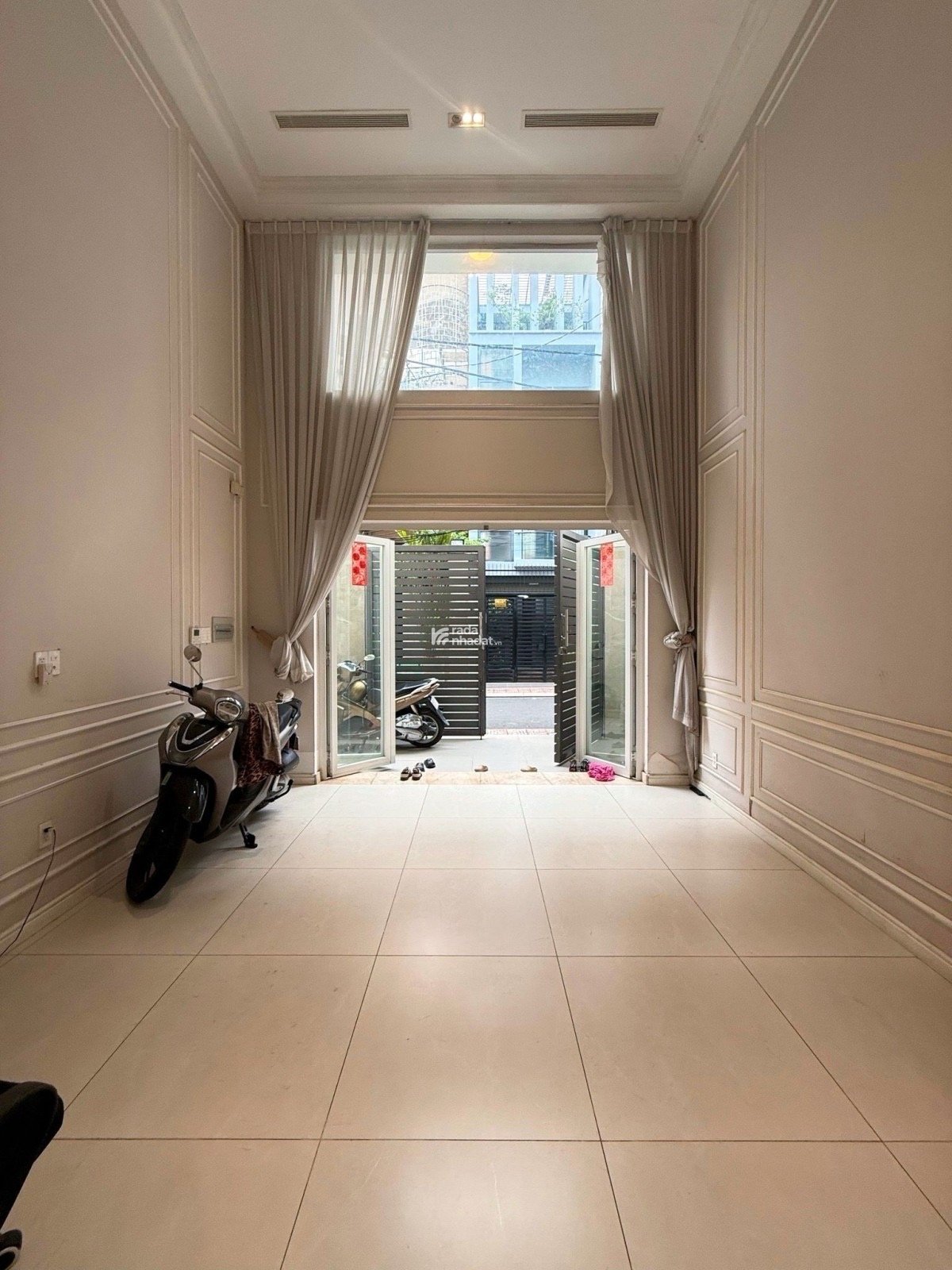 NHÀ NẰM TRONG KHU VĂN PHÒNG - SPA - THẨM MỸ VIỆN - THUẬN TIỆN KINH DOANH