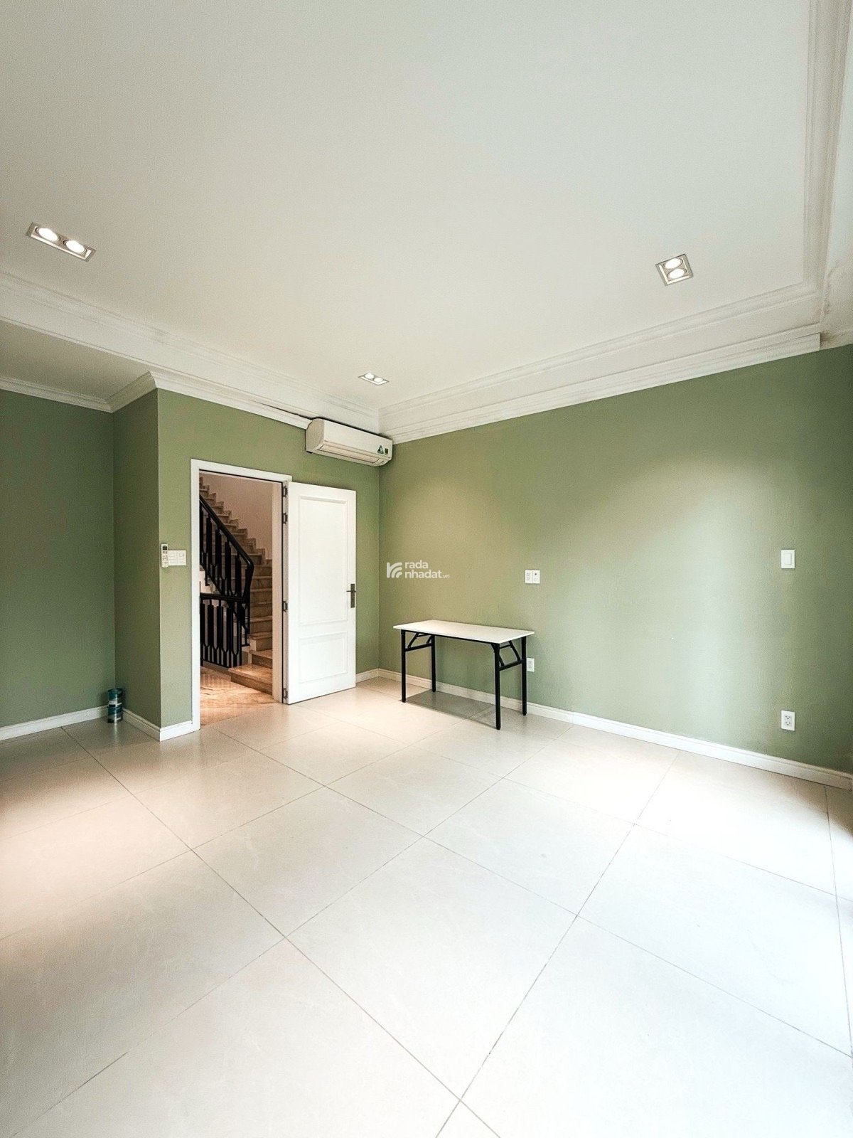 NHÀ NẰM TRONG KHU VĂN PHÒNG - SPA - THẨM MỸ VIỆN - THUẬN TIỆN KINH DOANH