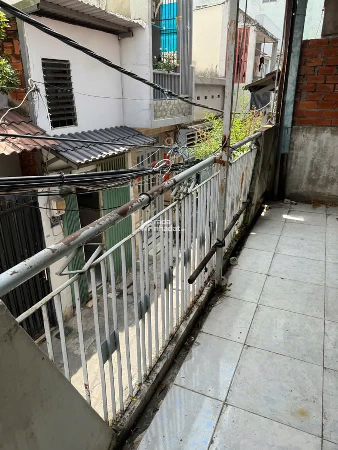 Bán nhà nát hẻm 4m Lũy Bán Bích, 55m2, chỉ 5.15 tỷ TL, tiện xây mới