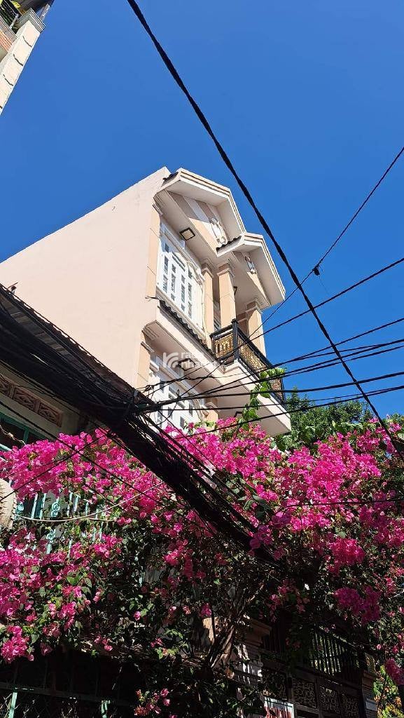 Bán nhà Trần Xuân Soạn; 47m2; 3 tầng; 4PN; thu nhập 12tr/tháng; sổ hồng